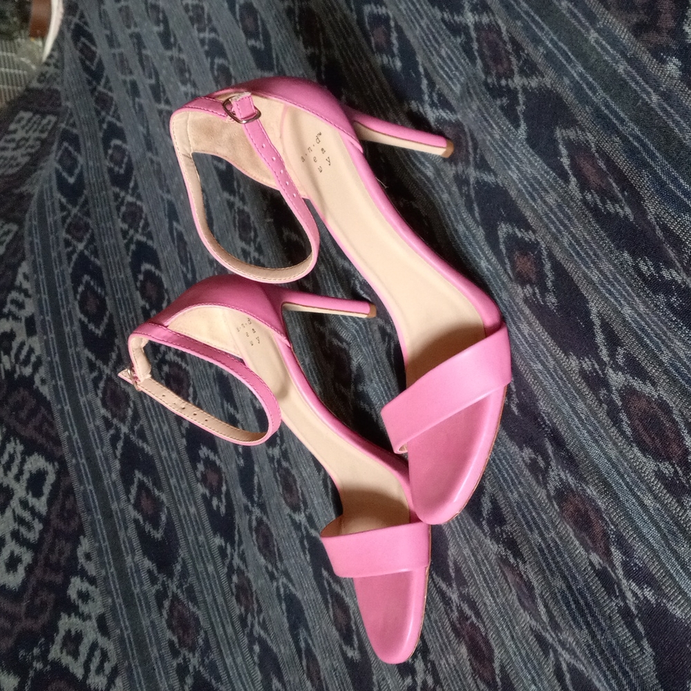 Pink heels